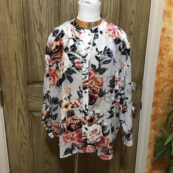 🔥💕 Tribal jeans sheer shimmering floral top - Picture 4 of 6